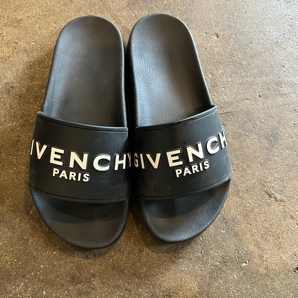 Givenchy slipper